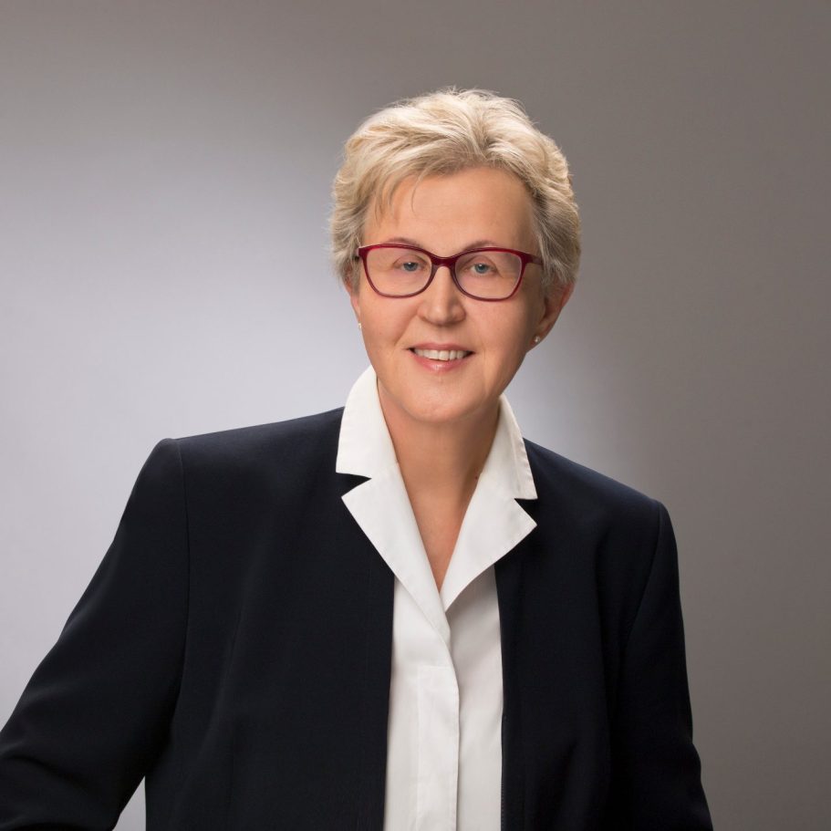 Bild Projektleiterin und Führungskraft Monika Prill